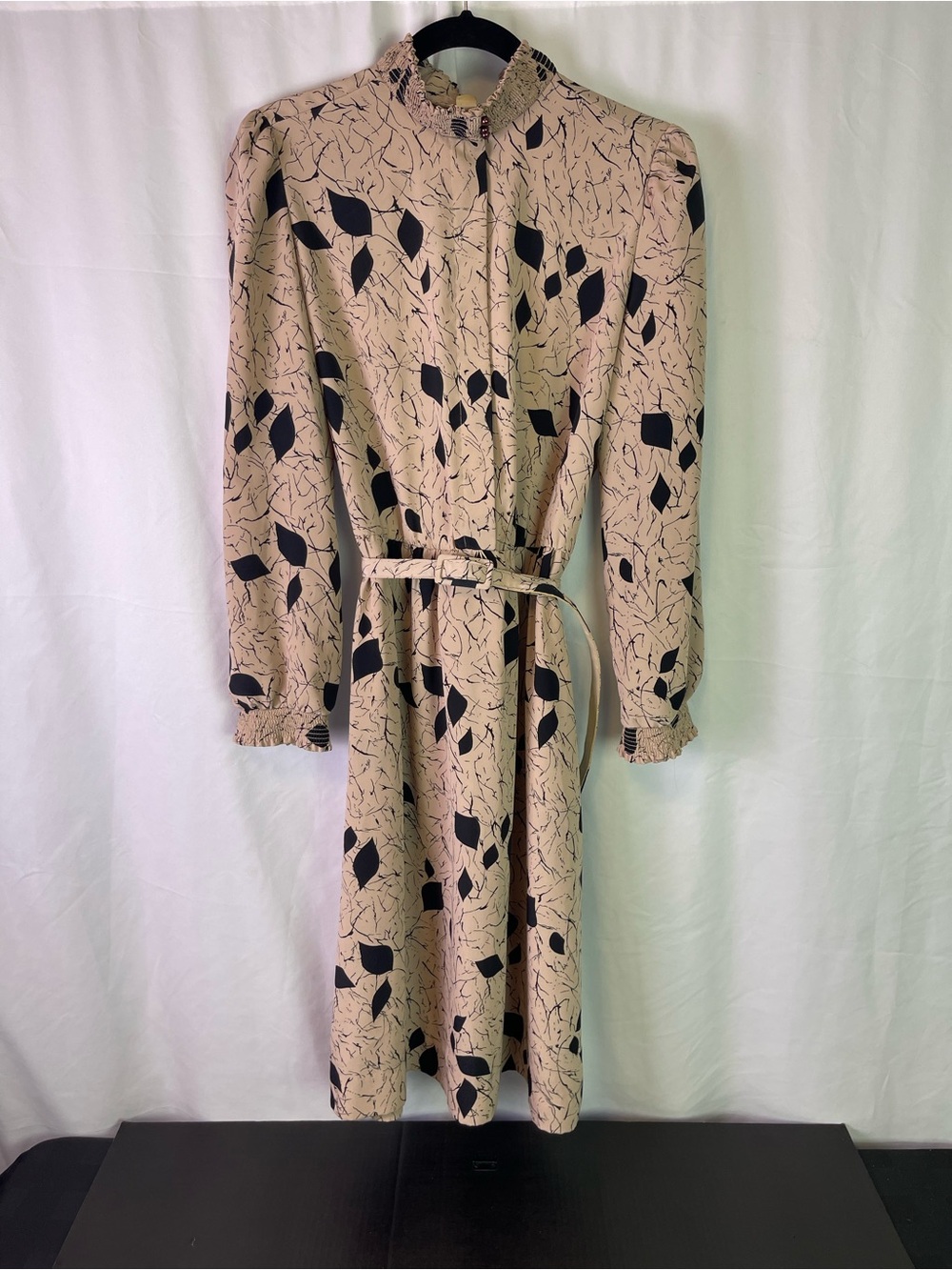 Vintage Beige Abstract Long Sleeve Belted Dress